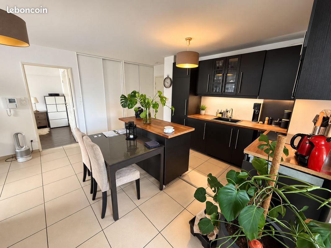 Appartement 2 pièces 49 m² · à Tassin-la-Demi-Lune · 49 m² · 219 000 €