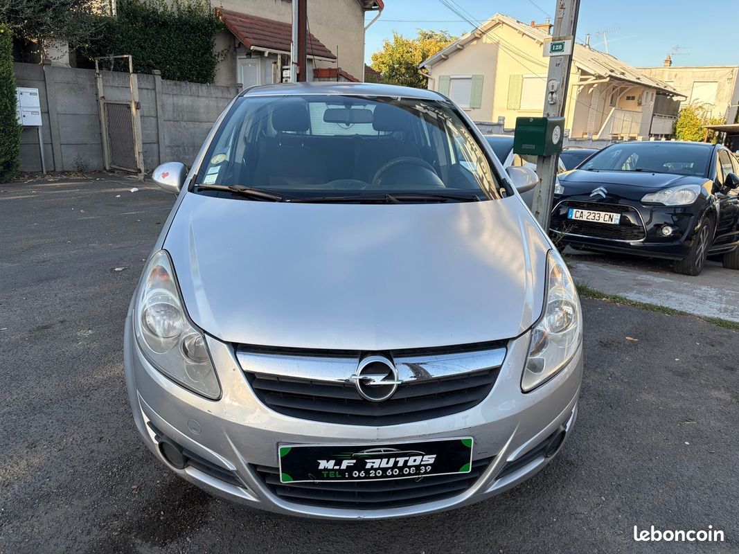 Opel Corsa CDTI COOLLINE 1 ÈRE MAIN SUIVIE D ENTRETIEN PAYÉ EN 3 FOIS (image 6)