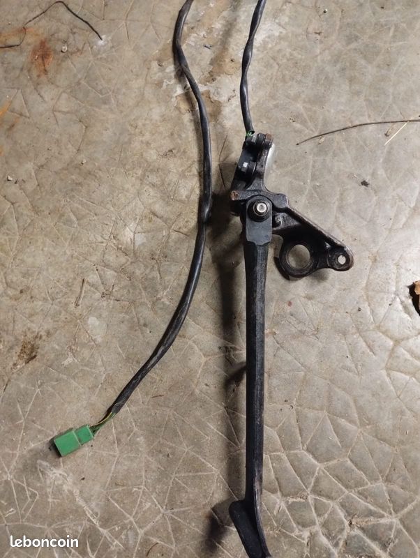 Béquille latérale avec contacteur Yamaha 400 RD (image 1)