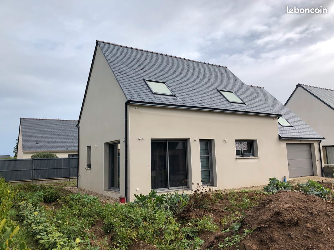 Maison 5 pièces 93 m² · à Mespaul · 93,2 m² · 250 000 €