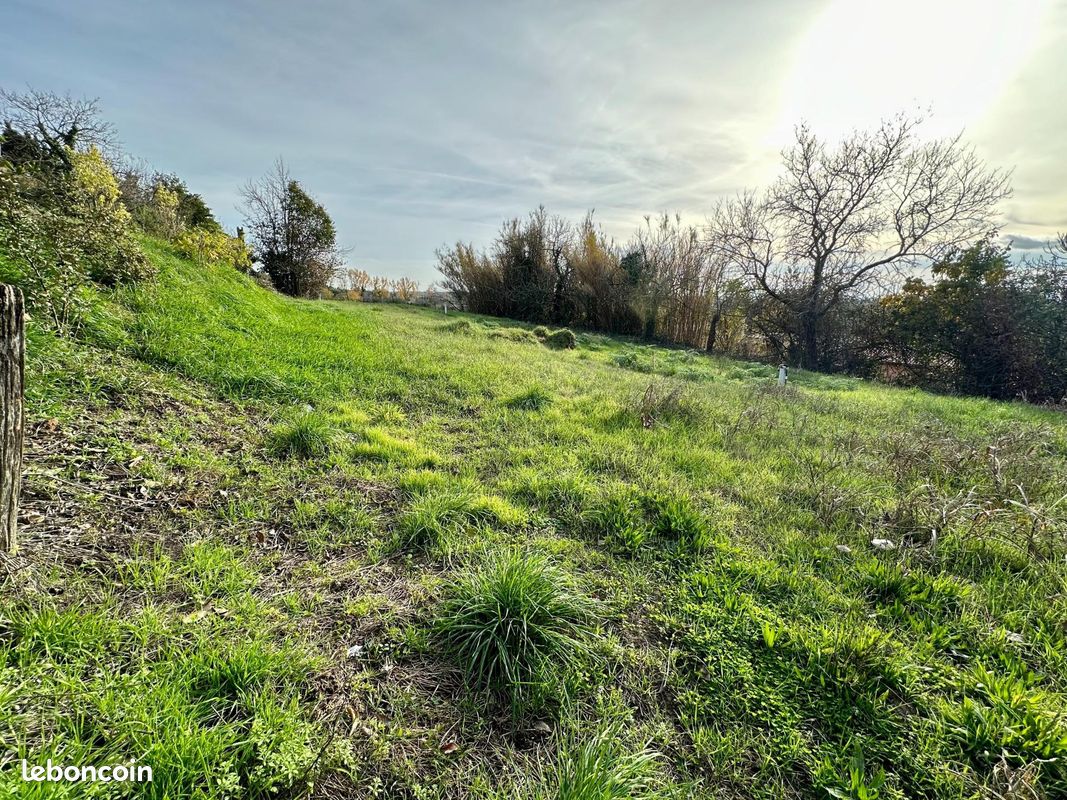 Terrain 850 m² SAINT-RUSTICE (image 4)