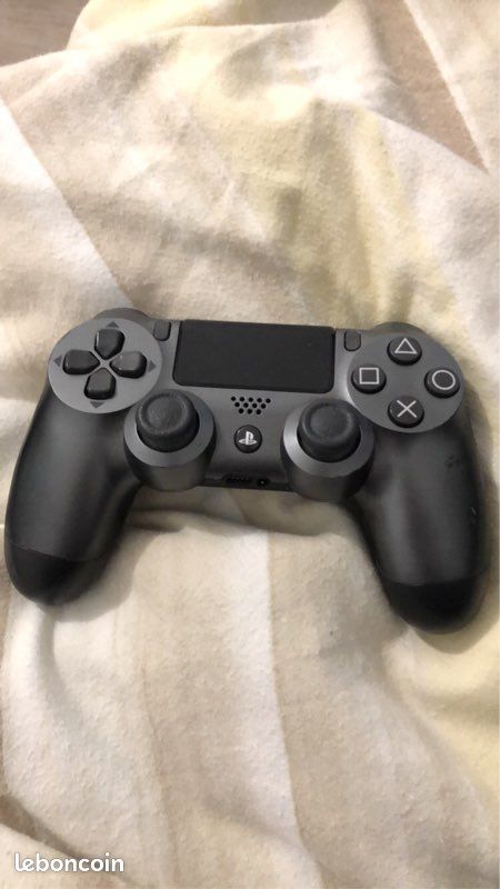 Manette ps4 (image 1)