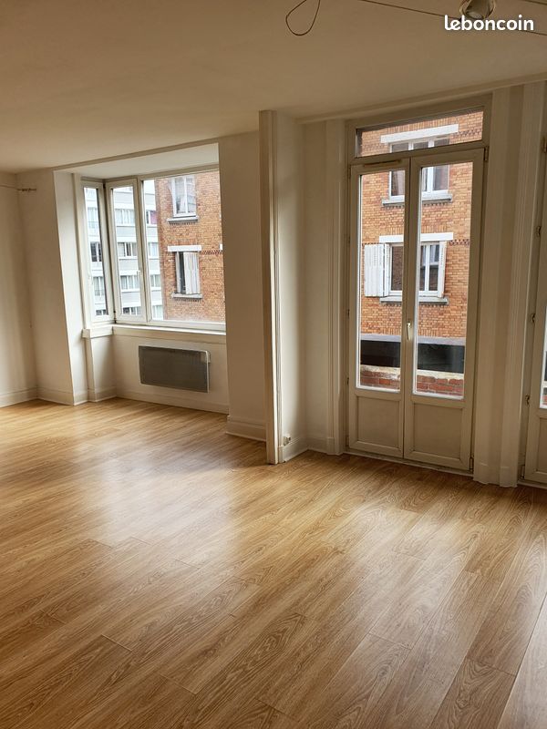Appartement 4 pièces 98 m² · à Lille · 98,4 m² · 1 400 €