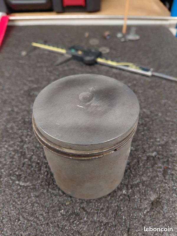 Piston moto (image 1)