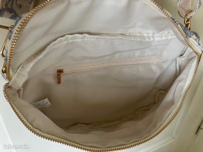 Sac banane matelassé bleu (image 4)