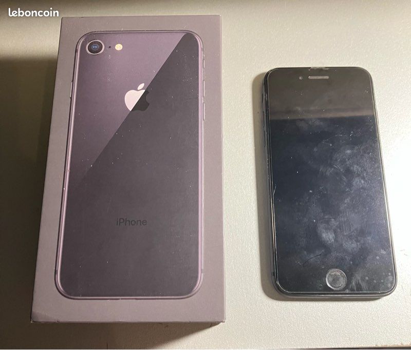 Carte Mère IPhone 8 64Go Noir - Origine Démontée - Touch ID - Testée