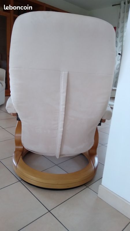 Fauteuil relax HIMOLLA et son pouf piètement hêtre (image 4)