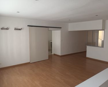 Grand appartement lumineux et tres bien situe