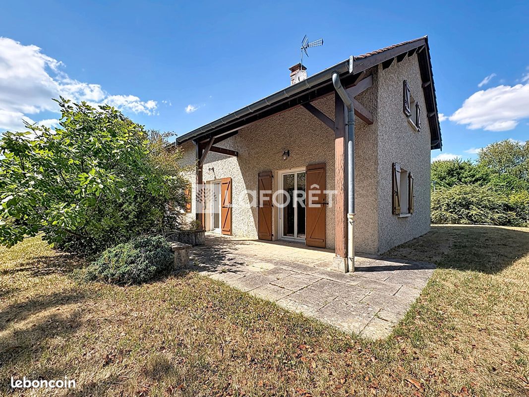 Maison 8 pièces 152 m² · à Saint-Denis-lès-Bourg · 152 m² · 295 000 €