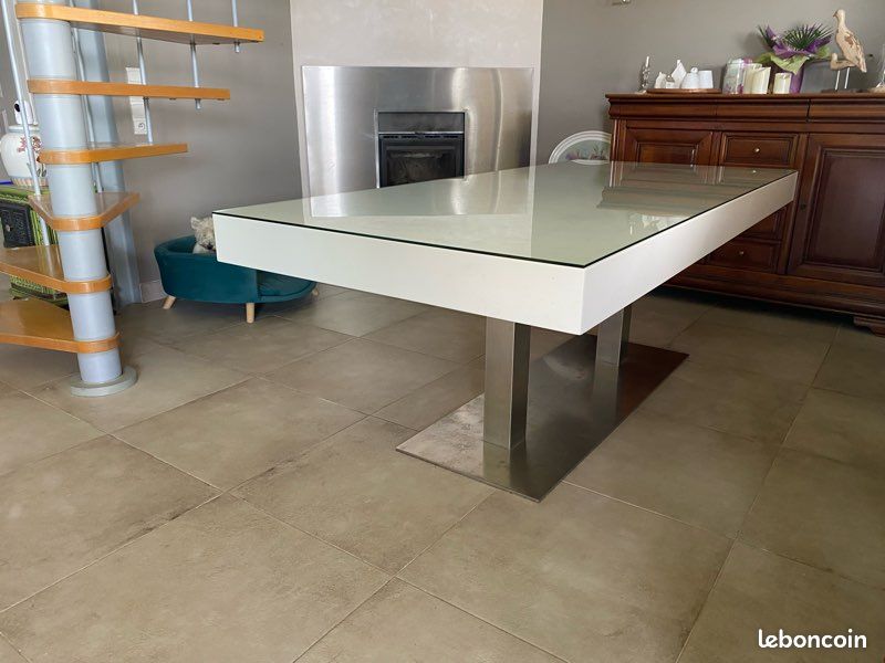 Table salle à manger contemporaine (image 3)