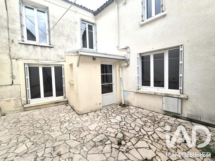 Maison 4 pièces 82 m² · à Thouars · 82 m² · 59 000 €
