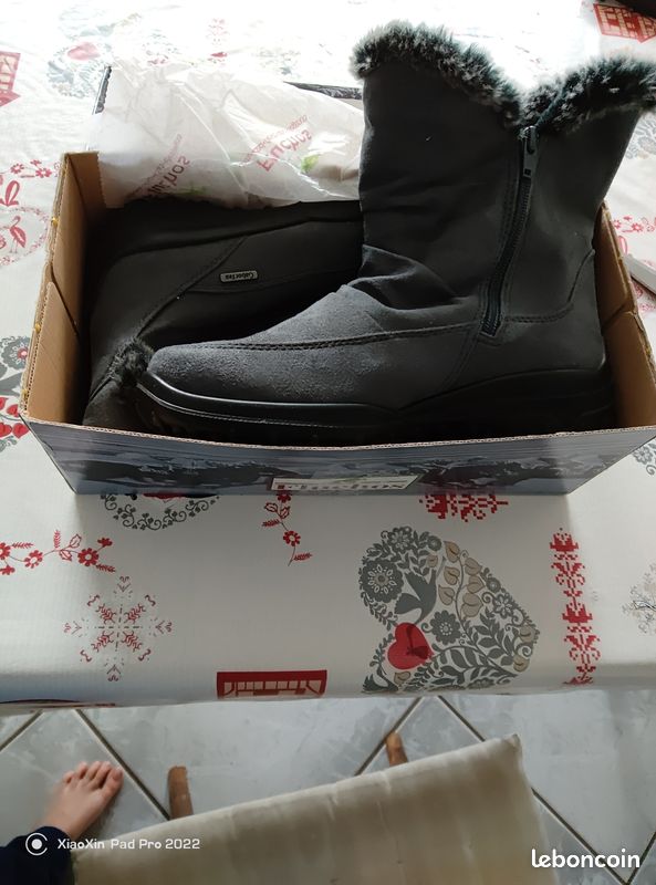 Bottines Enfant Fille taille 37 neuves (jamais portées) (image 2)