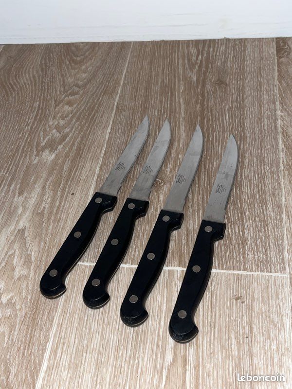 4 couteaux IKEA (image 1)