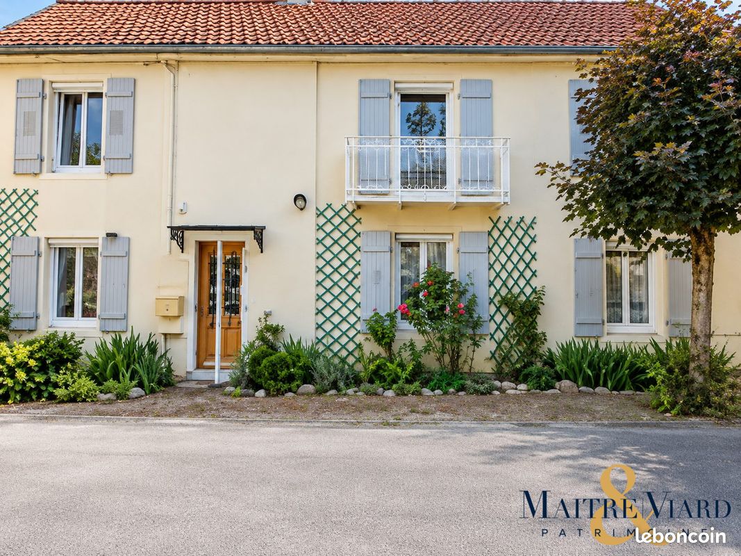 Appartement 4 pièces 95 m² · à Vesoul · 95 m² · 137 000 €