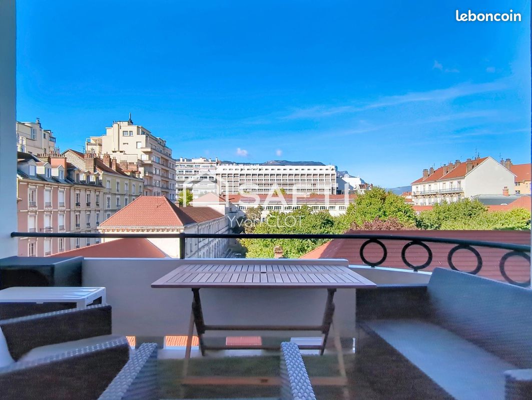 Appartement 4 pièces 117 m² · à Grenoble · 117 m² · 369 000 €