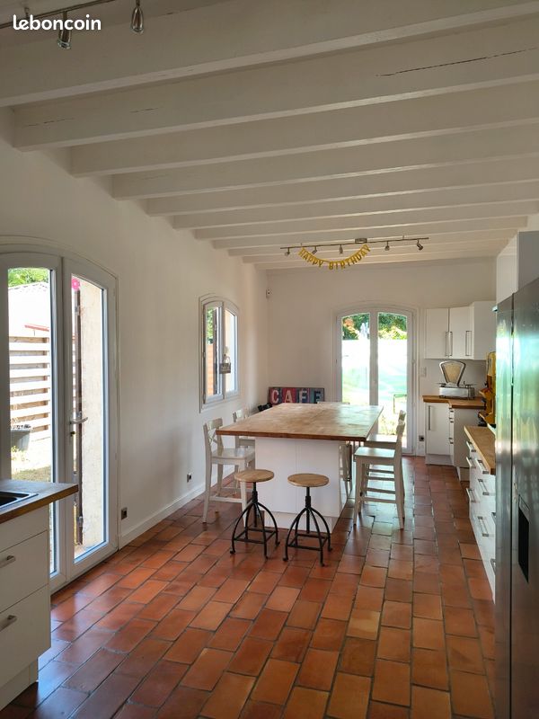 Maison 4 pièces 155 m² · à Le Pian-Médoc · 155 m² · 458 000 €