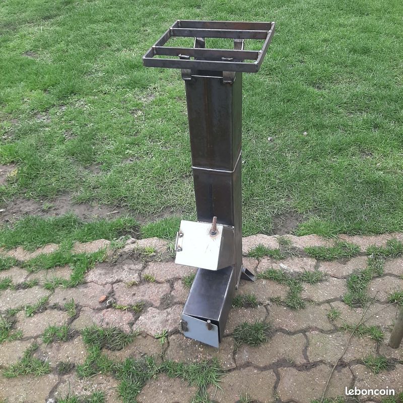 Rocket stove (image 1)