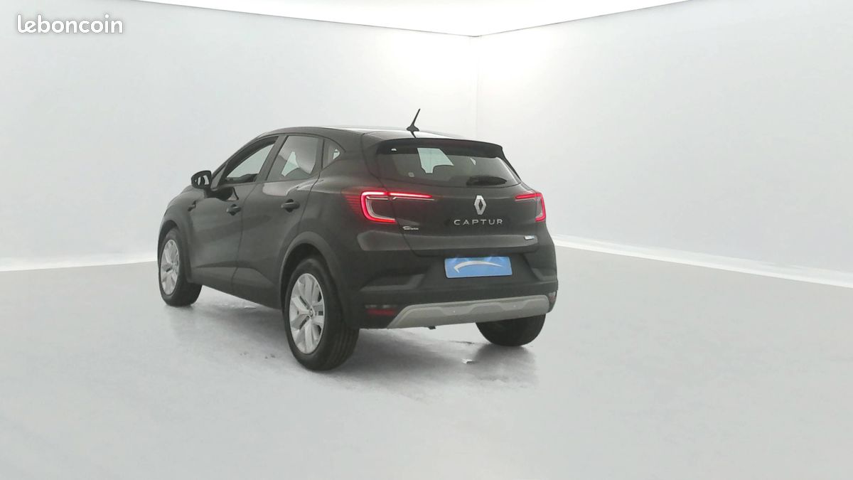 RENAULT Captur E-Tech 145 - 21 Business (image 3)