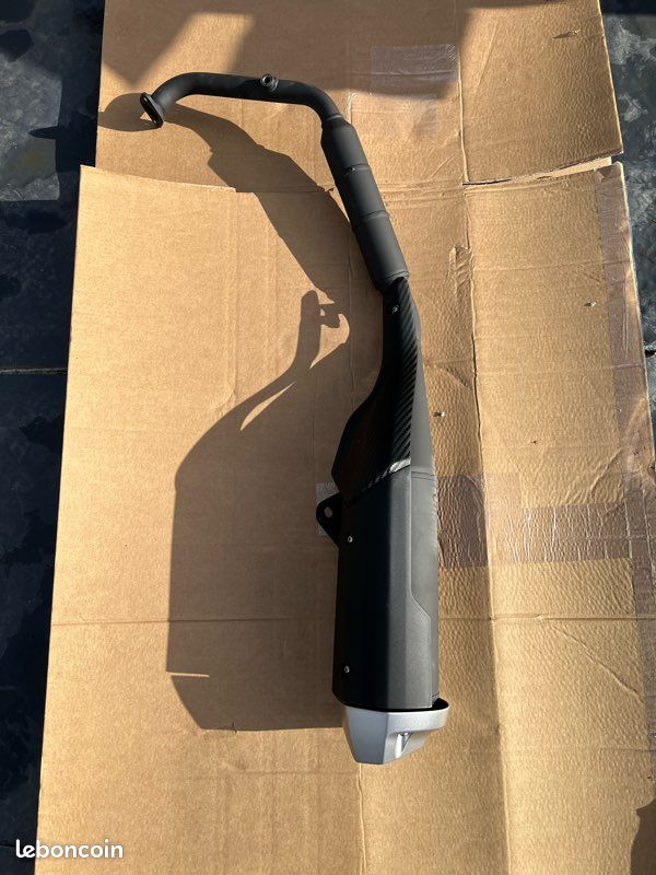 Pot D'échappement D'origine Pour Yamaha MT125 - Occasion, Bon état De Fonctionnement