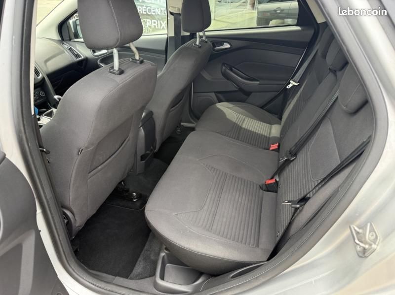 Ford Focus SW 1.5 TDCi 120ch Stop&Start Titanium (image 9)