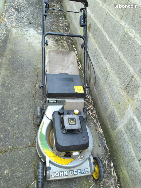 Tondeuse John Deere GX14SB (image 1)