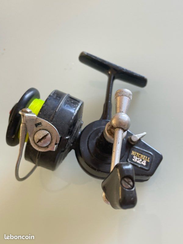 Moulinets Mitchell 300 et 324 et moulinet perless Moulinets Mitchell 300 et 324 et moulinet perless