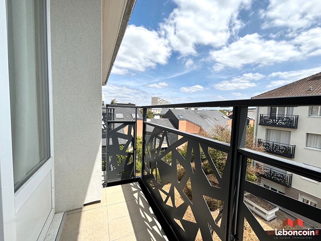 Appartement 1 pièce 25 m² · à Rueil-Malmaison · 25 m² · 990 €
