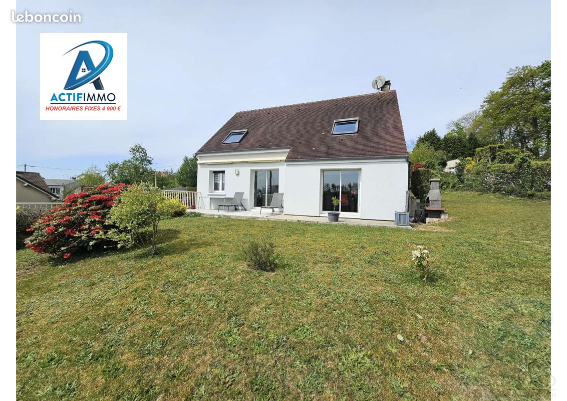Maison 6 pièces 115 m² · à Saint-Georges-des-Groseillers · 115 m² · 209 900 €