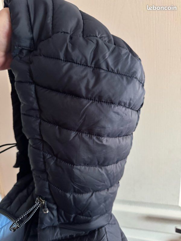 Vends Doudoune Bleu T.38 (image 4)