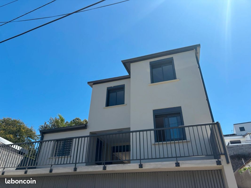Maison 5 pièces 90 m² · à Saint-Pierre · 90 m² · 1 640 €/mois
