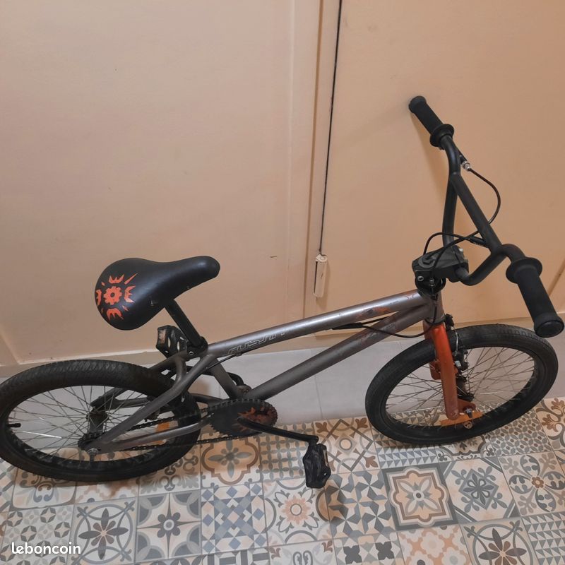 Velo bmx (image 2)