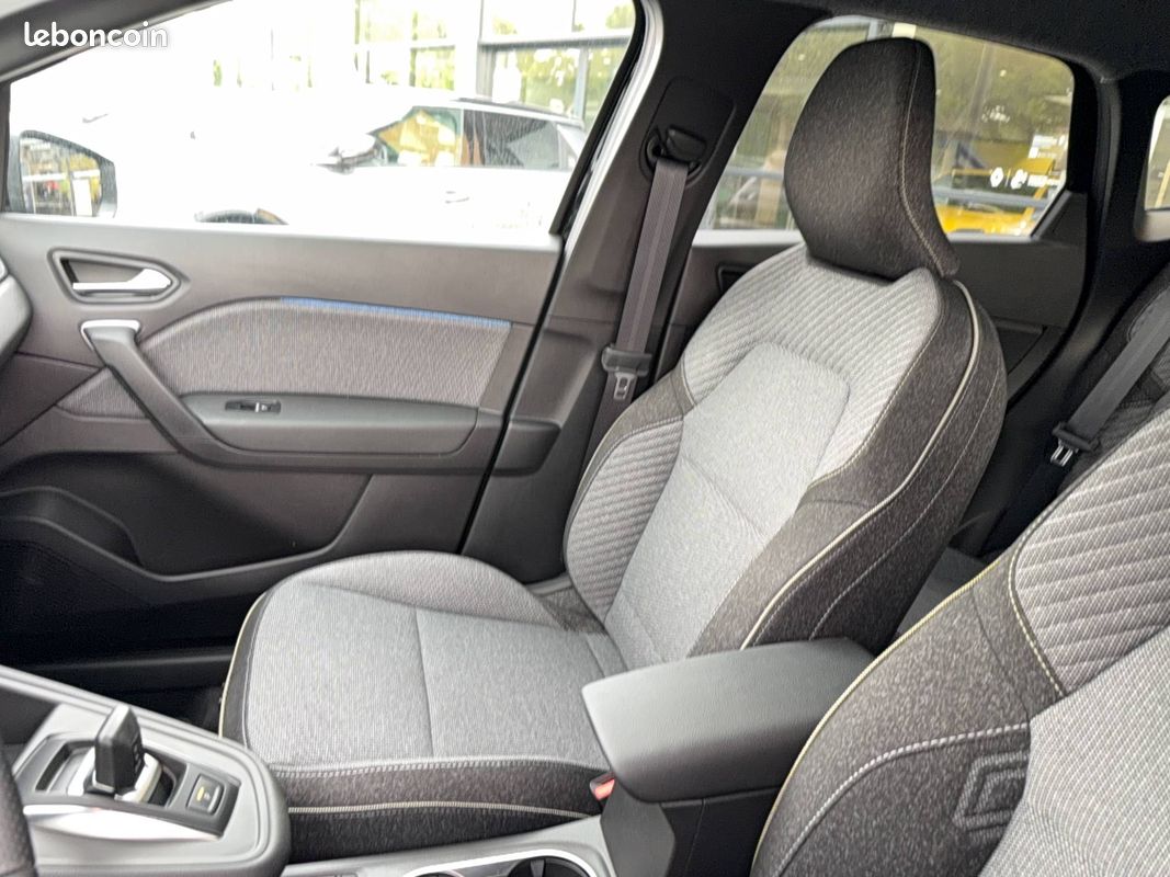 RENAULT Symbioz E-Tech full hybrid 160 ch Techno (image 14)