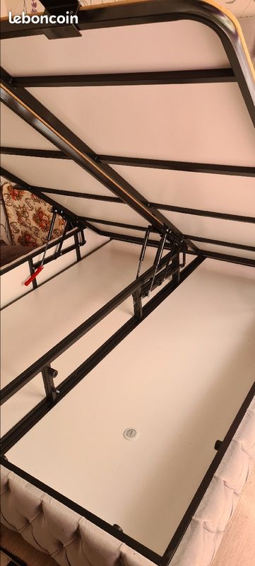 Grande lit (image 1)