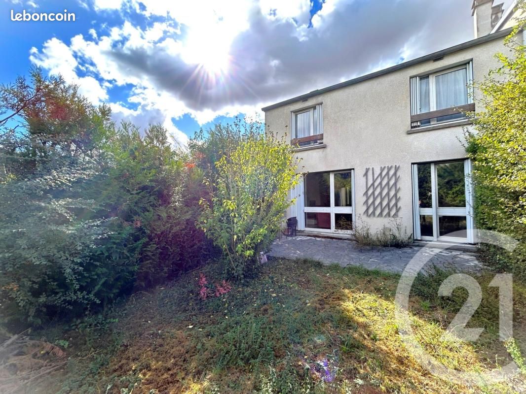 Maison 5 pièces 105 m² · à Étampes · 105 m² · 206 000 €