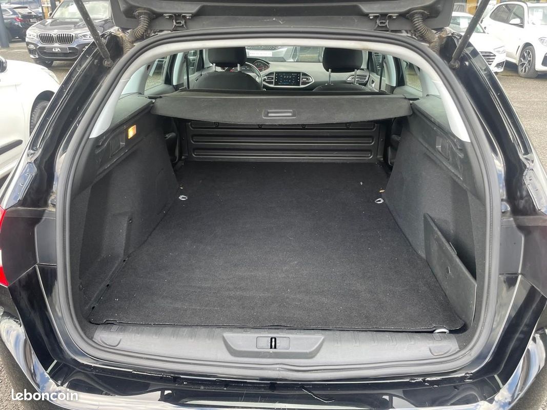 PEUGEOT 308 SW AFFAIRE 1.5 BlueHDi 130 Active Business (image 23)