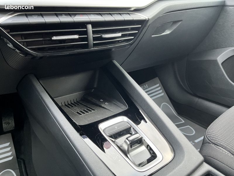 Skoda OCTAVIA COMBI 2.0 TDI SCR 150CH SELECTION DSG7 (image 16)