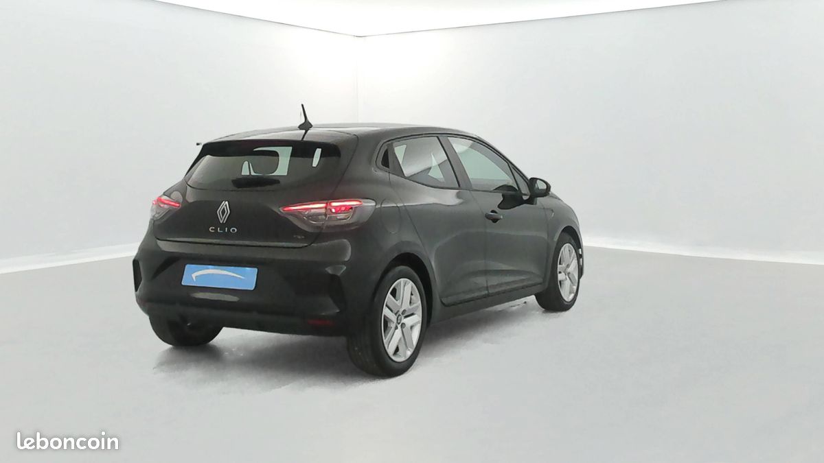 RENAULT Clio E-Tech full hybrid 145 ch GSR2 Evolution (image 5)