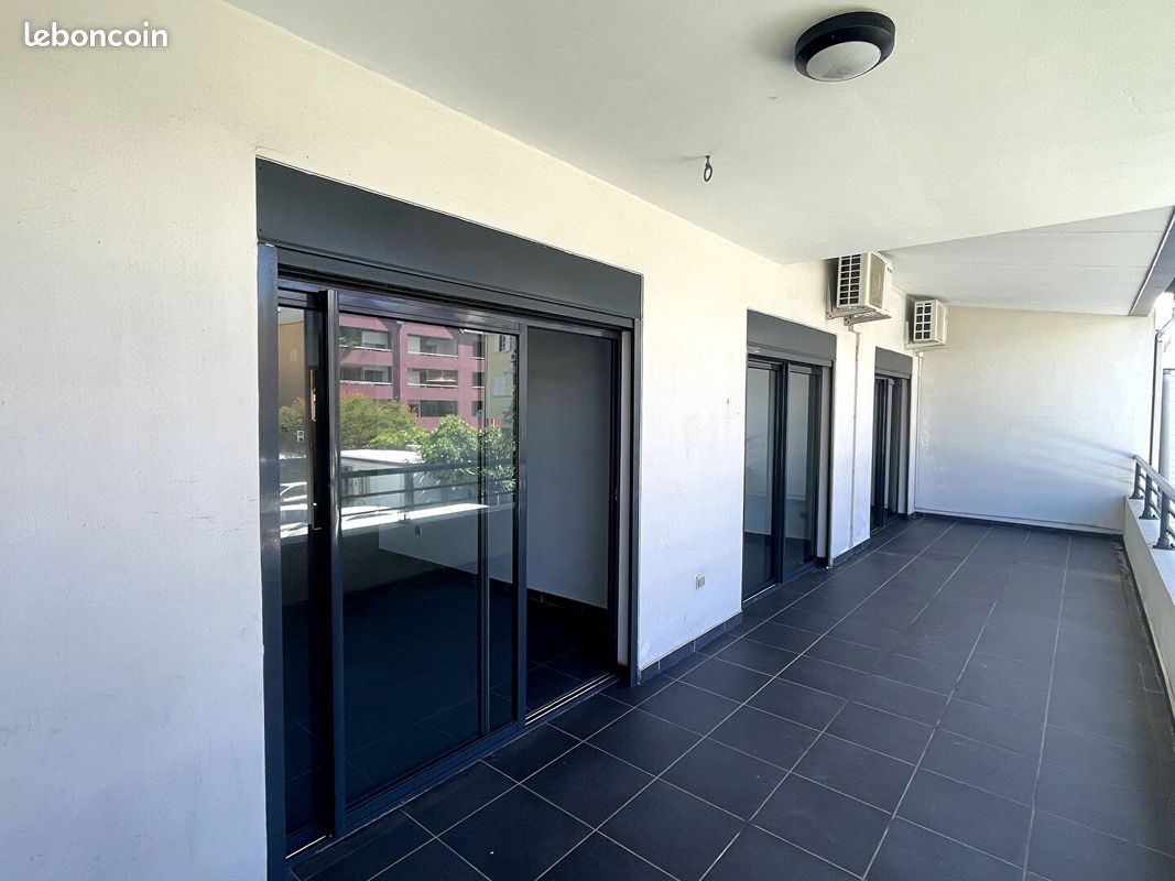 Appartement 3 pièces 61 m² · à Saint-Pierre · 61 m² · 970 €