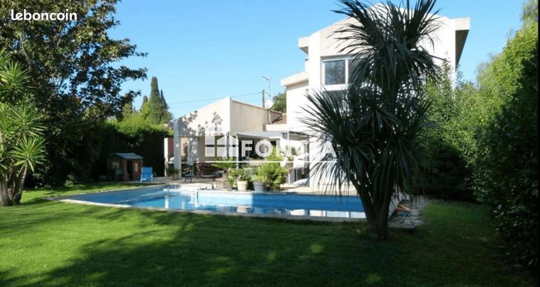 Maison 8 pièces 210 m²