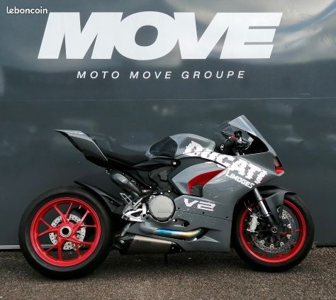Ducati PANIGALE V2 BLANCHE AKRAPOVIC PISTE ET ROUTE 959 cm3 (image 1)