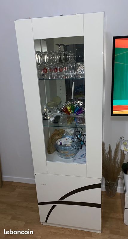 CANAPE FAUTEUIL, TABLE et ARMOIRE (image 2)