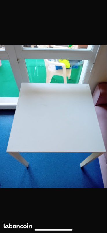 Table carré + chaise (image 1)