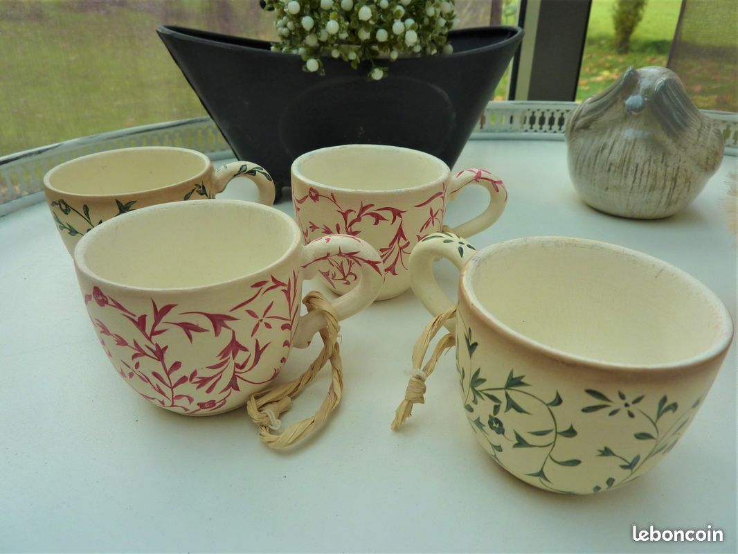 4 petites tasses déco de Noel en céramique (image 3)