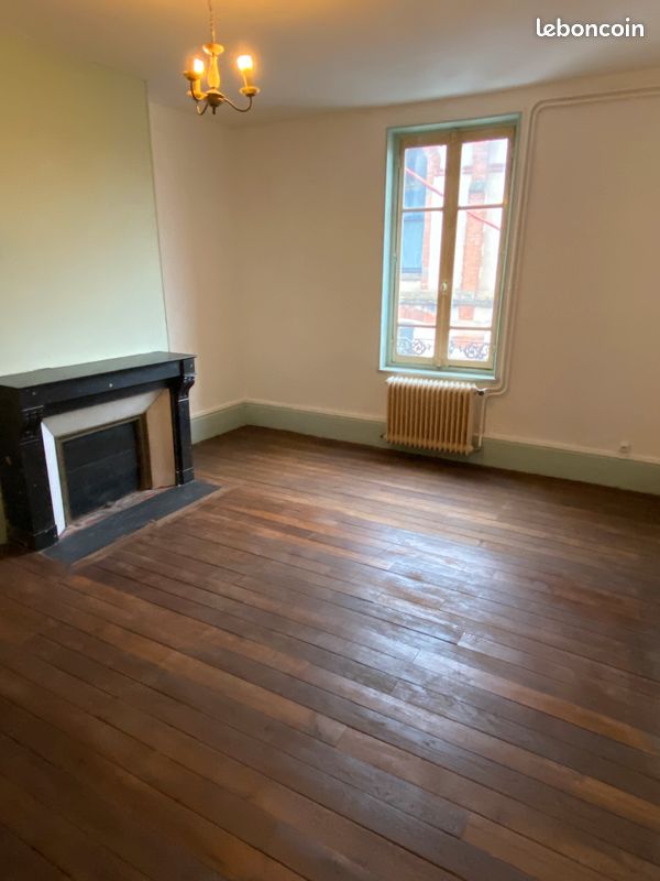 Appartement 3 pièces 70 m² · à Moulins · 70 m² · 600 €/mois