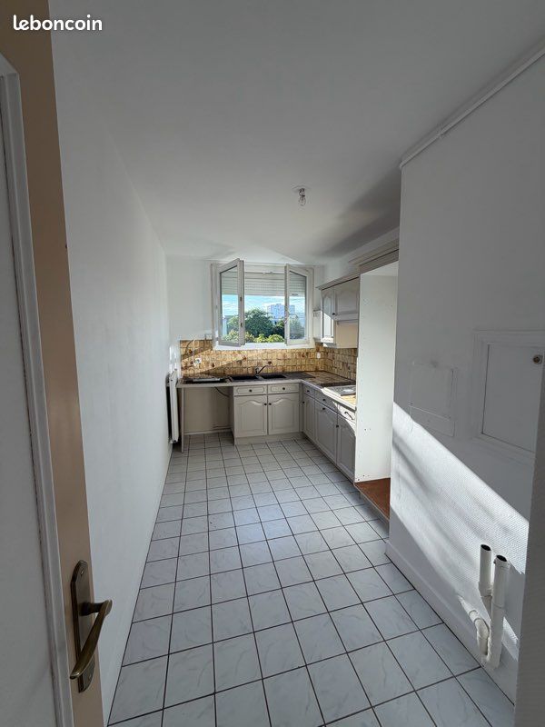 Appartement 3 pièces 65 m² · à Beauvais · 65 m² · 800 €