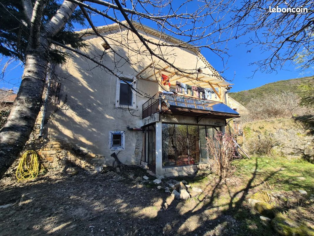 Maison 7 pièces 137 m² · à Boulc · 137 m² · 200 000 €