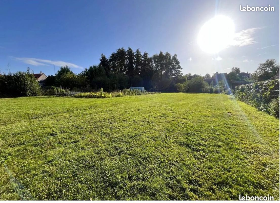 Terrain 1450 m² · à Dury · 235 000 €