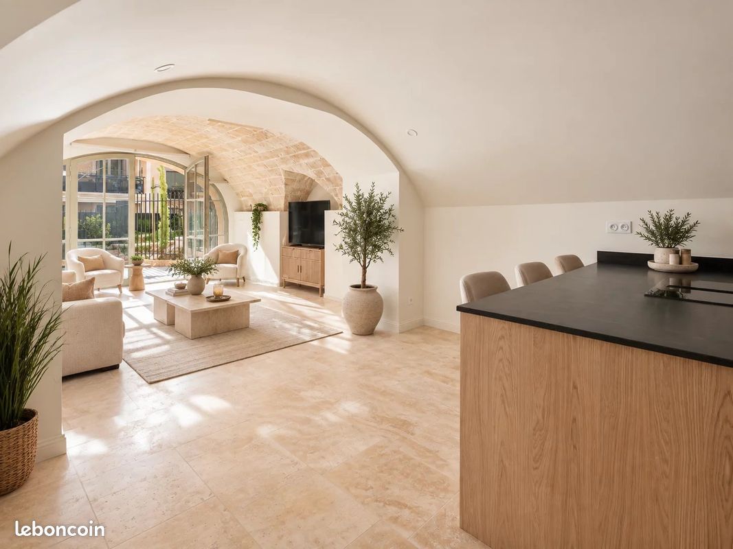 Appartement 2 pièces 66 m² · à Uzès · 66 m² · 484 000 €
