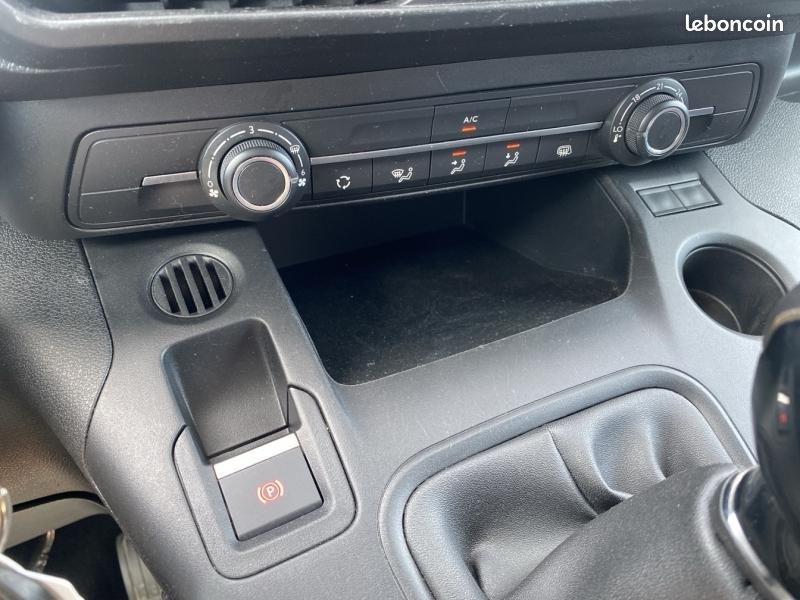 Citroen Berlingo Van M 650kg BlueHDi 100 S&S Driver BVM5 / 11658 HT (image 18)