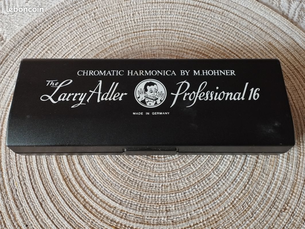 Harmonica The Larry Adler Professional 16 état neuf (image 2)